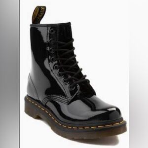 womens 1460 Dr. Martens boots